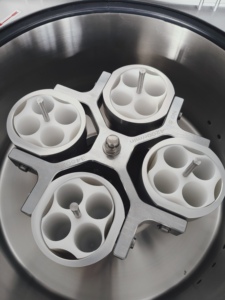 Centrífuga de sobremesa de baja velocidad CHINCAN LT53, velocidad máxima de 5300 rpm, 4*250 ml, alta calidad para uso en laboratorio. - Product Image 3