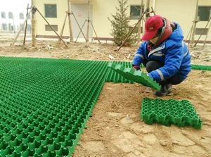 Tapis stabilisateurs de <span class=keywords><strong>gravier</strong></span> <span class=keywords><strong>en</strong></span> plastique pour gazon, grille de 40 mm, <span class=keywords><strong>rouleau</strong></span> de pressage, système de pavage pour allée de stationnement, pavés <span class=keywords><strong>en</strong></span> HDPE - Product Image 4