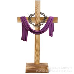 Cruz de madera decorativa para la decoración del hogar en Pascua, con tela morada y flores. - Product Image 5