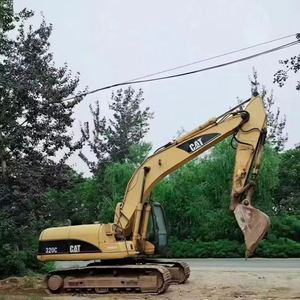 Excavadora de cadenas Caterpillar CAT320C usada de 20 toneladas con motor diésel Cummins, certificación CE, cucharón, bomba hidráulica y transmisión. - Product Image 3