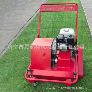 Barredora de césped manual a gasolina con cepillo recolector para mantenimiento de campos deportivos - Product Image 3
