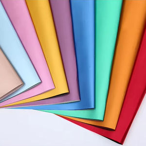 Paquete de Papel de Arte Mate Reciclable e Impermeable Brooke de Lujo, 20 Hojas, Color Bicolor Perlado, Papel de Regalo Floral para Floristas - Product Image 6