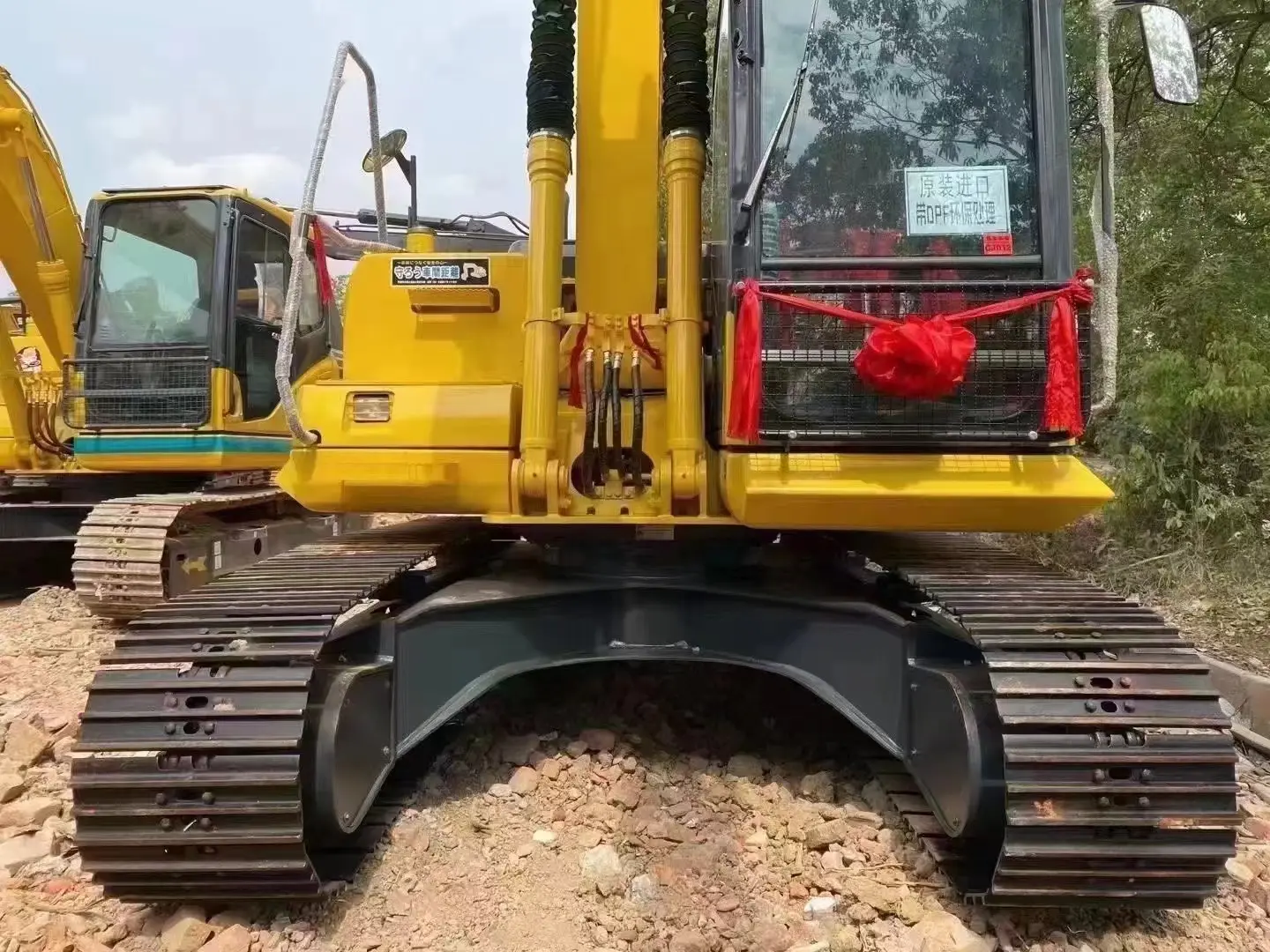 Low price high quality used excavator Komatsu 130 ninety percent new