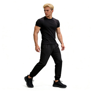T-shirt da uomo <span class=keywords><strong>nera</strong></span> classica a <span class=keywords><strong>maniche</strong></span> corte con spalle regolari, maglietta estiva casual sportiva per il fitness, top slim fit a mezza manica con collo piccolo - Product Image 3