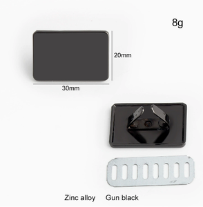 Placa metálica en relieve personalizada con logotipo, etiqueta de marca personalizada, insignias 3D en blanco para sublimación, para bolsos, ropa y trajes de baño. - Product Image 2