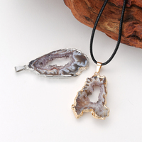 Collar de Ágata Brasileña Natural en Rodaja con Borde Chapado en Oro y Plata, Colgante de Geoda Cruda con Cordón Encerado, Joyería al por Mayor