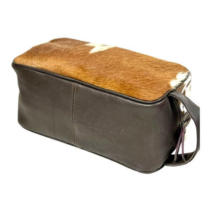 Genuine <b>Leather</b> <b>Toiletry</b> <b>Bag</b> with Zipper Closure Travel Shaving Kit Cosmetic Organizer Case for <b>Men</b> and Women with custom Colour - Product Image 4