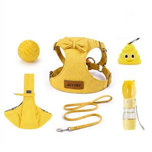 Conjunto de Arnês Ajustável Anti-Puxão para Animais de Estimação com Fivela de Metal e Guia para Cães e Gatos, para Passeio, Treinamento e Atividades ao Ar Livre - Product Image 1
