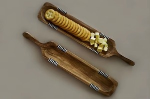 Plato Redondo de Madera de Alta Calidad para Servir Aperitivos, Postres, Bocadillos y Frutas en Casa y en la Cocina, Disponible al Mejor Precio - Product Image 3