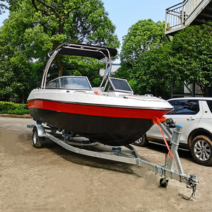Bateau de plaisance sportif avec moteur 4 temps à arbre long de 150 CV - Product Image 2