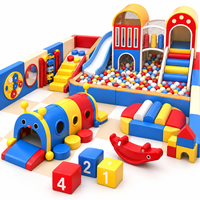 Structure de jeu intérieure personnalisée pour enfants, directement de l'usine, avec piscine à balles, toboggan et pont en maille, sur le thème des enfants