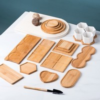 Plateau de service en bambou écologique avec plusieurs fentes pour tasses à thé, boissons et petites plantes