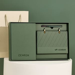 Set de Regalo Premium para Oficina con Cuaderno A5 de PU, Elegante Bolígrafo Metálico y Calendario de Escritorio para Apreciación al Cliente - Product Image 4