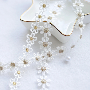 1.1/1.5cm rộng Vàng <span class=keywords><strong>Daisy</strong></span> thêu ren <span class=keywords><strong>TRIM</strong></span> cho tua cổ áo bên ăn mặc quần áo Ribbon vải may phụ kiện vật liệu - Product Image 5