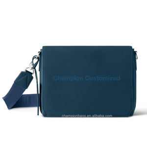 Bolso bandolera de viaje con solapa para hombre, bandolera de cuero de guijarro de lujo con logotipo personalizado para hombre - Product Image 6