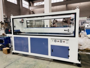 Ligne de production de tuyaux en PP/PE haute vitesse 16mm-110mm, machine à tuyaux en PP/PE, ligne de production de tuyaux PPR - Product Image 2