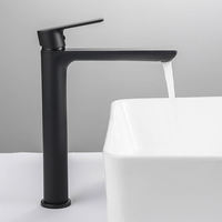 Robinet de lavabo électrique en laiton à poser sur le comptoir, finition chromée, mitigeur eau chaude et froide avec design cascade