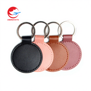 Individuell Gravierter Schlüsselanhänger aus PU-Leder und Metall, Personalisiertes Accessoire, Herzförmiger Runder Schlüsselbund, Geschenke für Männer und Frauen - Product Image 1