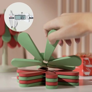Christmas Tree Shaped Heat-Resistant Silicone Pan Holder Coasters Set Kitchen <b>Trivets</b> Sustainable Food Grade Pad Table Use - Product Image 4