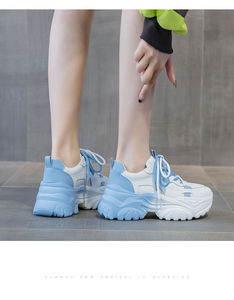 Zapatillas Blancas para Mujer, Transpirables, Ligeras, de Malla, Casuales, con Características Suaves para las Temporadas de Verano y Otoño - Product Image 3