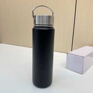 Termo Clásico Simple Portátil Antideslizante de Acero Inoxidable Mate con Aislamiento de 6-12 Horas, Tapa Giratoria y Asa con Estampado de Letras - Product Image 2