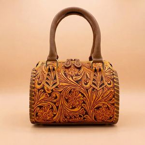 Bolso de Hombro Tipo Boston con Cierre de Cremallera de Cuero, Diseño Floral Tallado, Gran Capacidad para Viajes y Uso Diario - Product Image 1