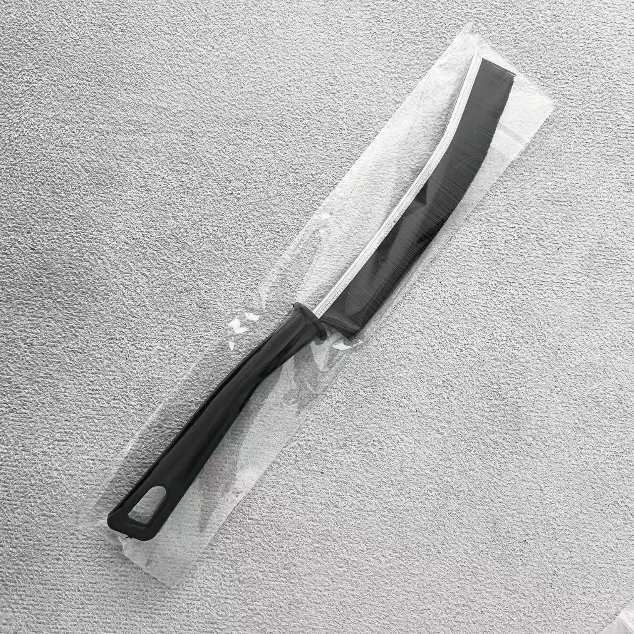 Brosse en alliage noir [sac OPP] 1 pièce