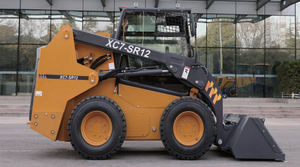 1.26t XC7-SR12 đa chức năng 0.6m ³ Công suất xô nhanh nhẹn nhỏ Skid Steer loader với điều khiển thí điểm thủy lực - Product Image 3