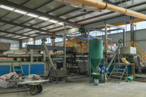 Línea de producción de membrana impermeable HDPE/LDPE con componentes centrales Motor de rodamiento de caja de cambios PLC 1 año de garantía - Product Image 2