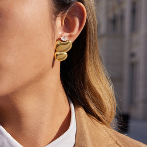 Geometric Heart-Shaped <b>Stud</b> <b>Earrings</b> Gold Plated With Zircon Stone For Fashion Jewelry - Product Image 2