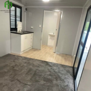 Casa Container Prefabbricata Modulare di Lusso Mediterranea con Tetto Triangolare da 20 Piedi, Soggiorno e Sala da Pranzo con Motivo in <span class=keywords><strong>Legno</strong></span> - Product Image 4