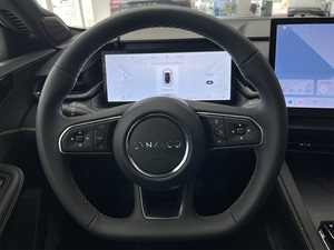 Vehículo Híbrido Usado de Nueva Energía <span class=keywords><strong>Lynk</strong></span> & <span class=keywords><strong>Co</strong></span> 03 EM-F 2023, Estilo 1.5T, 5 Puertas, 5 Asientos, SUV, Volante a la Izquierda, Color Blanco, Jiangsu - Product Image 6