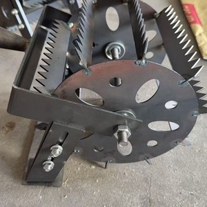Azada Motorizada con Ruedas y Empuñadura, con Bordes Dentados y Ancho Ajustable para Eliminar Hierba, Remover Tierra y Uso Agrícola - Product Image 2