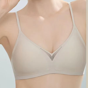 <span class=keywords><strong>Coupe</strong></span> triangulaire légère française Sous-<span class=keywords><strong>v</strong></span>êtements <span class=keywords><strong>en</strong></span> <span class=keywords><strong>V</strong></span> profond Une pièce Respirant pour la peau <span class=keywords><strong>Coupe</strong></span> fixe Soutien-gorge pour femmes - Product Image 2