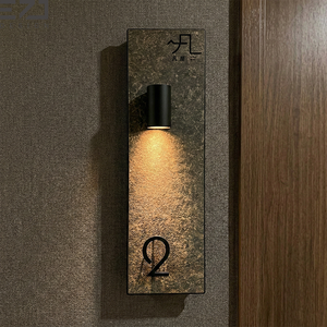 <span class=keywords><strong>Plaque</strong></span> <span class=keywords><strong>de</strong></span> numéro <span class=keywords><strong>de</strong></span> chambre d'hôtel personnalisée EZD en LED, signalétique <span class=keywords><strong>de</strong></span> chambre <span class=keywords><strong>de</strong></span> luxe texturée avec éclairage encastré pour hôtels et complexes hôteliers - Product Image 1