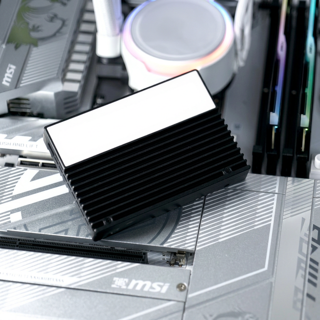 YMTC PE501 ultra-high-capacity PCIe 5.0 QLC enterprise SSD 15.36TB/30.72TB/61.44TB/122.88TB