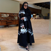 Abaya élégante en dentelle noire pour femmes, avec bordure en dentelle contrastée, manches longues, coupe ample, robe maxi modeste musulmane avec hijab