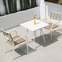 Ensemble table et chaises d'extérieur en aluminium blanc mobile pour balcons, jardins, villas, cafés en plein air - 4 places, minimaliste et moderne
