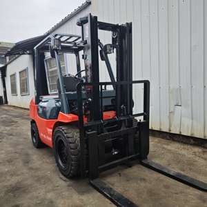 Chariot élévateur diesel Toyota d'occasion de 3,5 tonnes avec rapport d'inspection vidéo du moteur, origine Japon, poids 4500 kg - Product Image 4