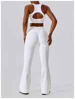 Ensemble de yoga 2 pièces pour femme : soutien-gorge avec coussinets et pantalon évasé à taille croisée, idéal pour le fitness, l'entraînement, les sports de plein air et le Pilates