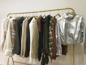 Vente flash 2025 – Vestes pour femmes en gros, mode décontractée d'automne, vestes pour femmes d'occasion à prix réduit, stock de liquidation - Product Image 3