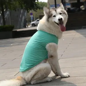 T-shirt uni en coton pour chiens logo personnalisé livraison rapide multicolore vêtements pour animaux de compagnie fournitures