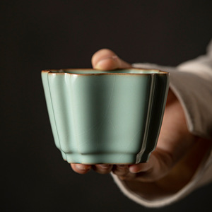 Taza de té cuadrada de cerámica Tianqing Ru Kiln, taza maestra con patrón craquelado, taza retro individual para té Pu'er - Product Image 1