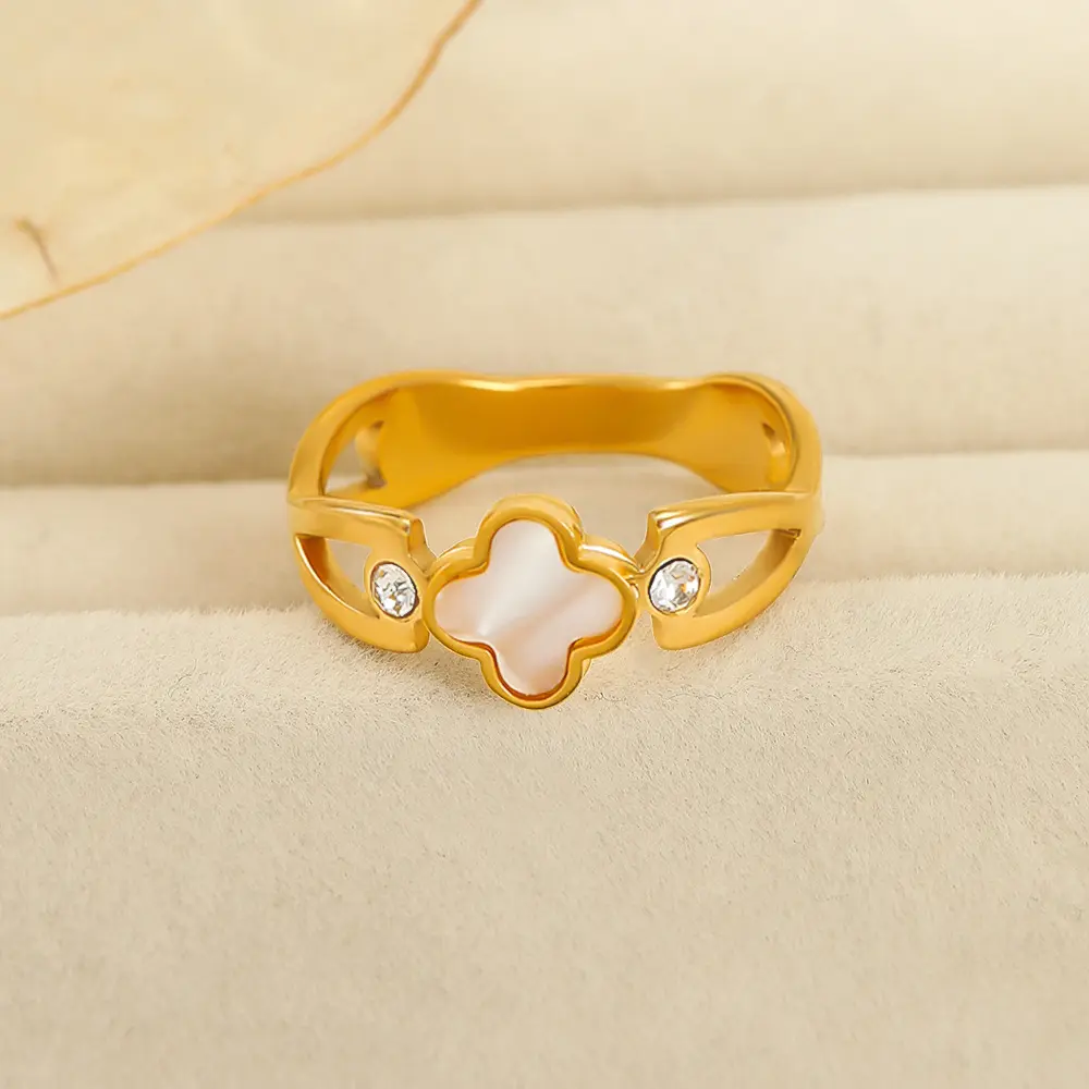 Vier-Klocken-Schale-Ring Frauen Diamantsring für Geschenk Gold anlaufsicher Titan-Stahl 18K PVD Herz Edelstahl Unisex offen