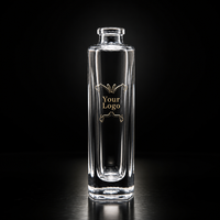Atomiseur de parfum rectangulaire en verre transparent vide de 20 ml, fond épais, col serti, anti-fuite, pulvérisation fine, portable, personnalisable pour mariage