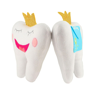Coussin Doux et Mignon Personnalisé pour Lit, Peluche Princesse, Poupée Fée des Dents - Product Image 2