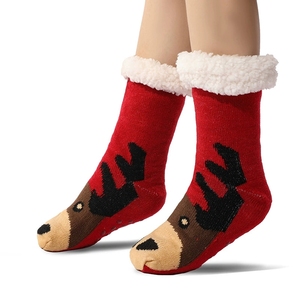 Chaussettes de pantoufles antidérapantes à motif de renne de Noël pour femmes chaussons doublés en polaire Ultra en peluche chaussettes de maison de sol chaudes et confortables pour l'hiver - Product Image 4