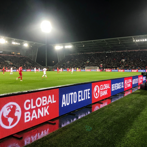 Pantalla LED Perimetral para Estadios TOPvision P8, Resistente al Agua IP65, Video Wall LED para Campos de Fútbol, Baloncesto y Fútbol Americano - Product Image 1