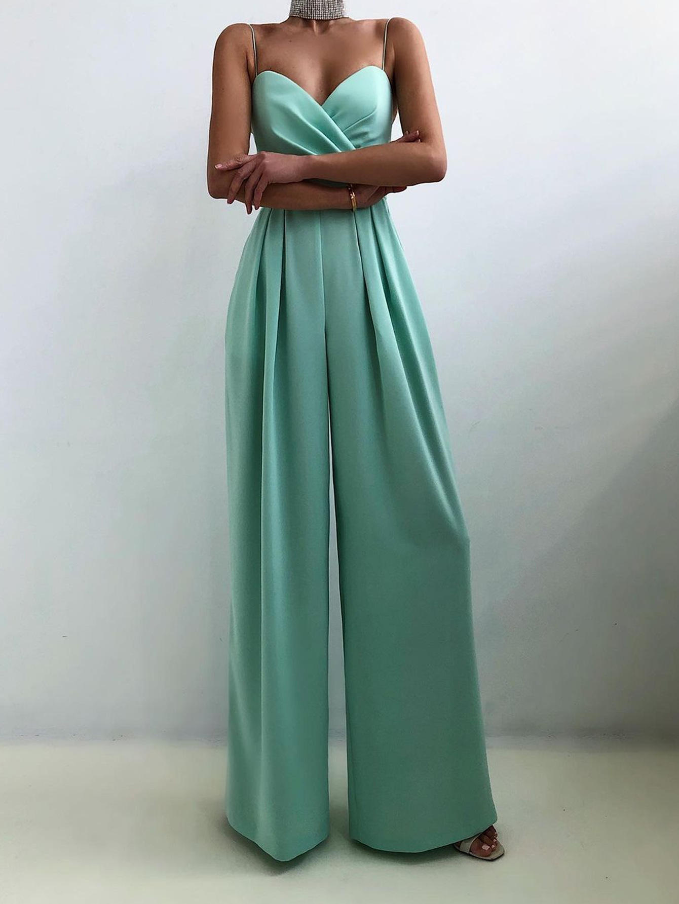 สีเขียว