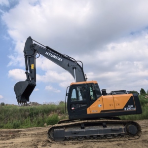 Chenilles d'excavatrice sur chenilles Hyundai HX220HD 220LC-9S 220-9S 210-9S 210W-9S d'occasion populaires, résistantes à l'usure et offrant des performances stables - Product Image 1